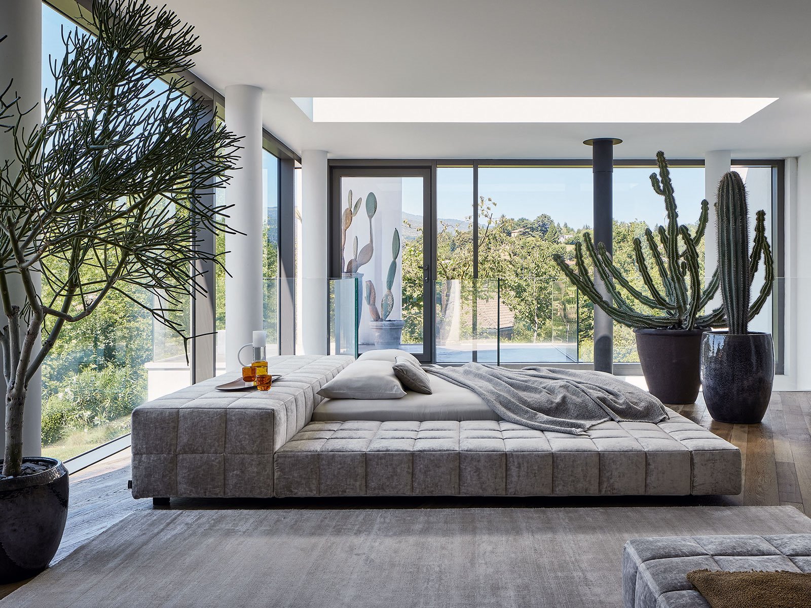 Designbed Square B Bed Habits 1600 x1200